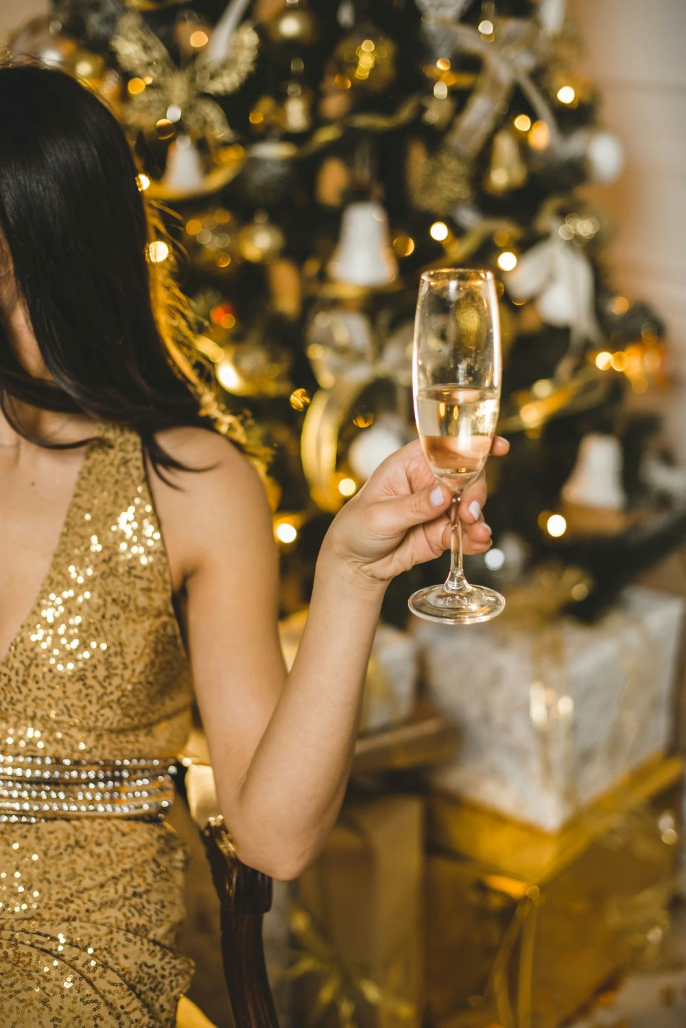 Party Dress and Evening Gown Alterations in Dubai – Cut and Fold Tailoring